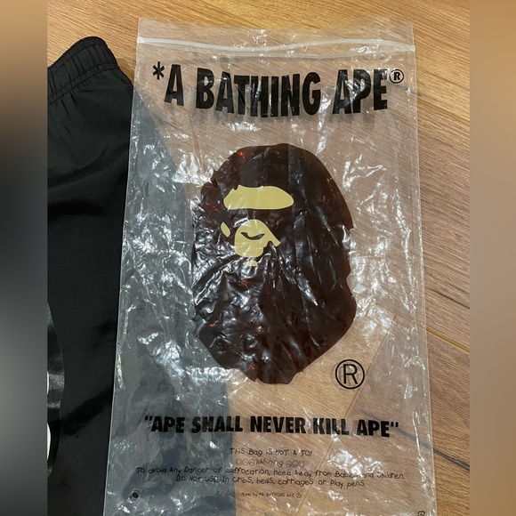 BAPE shorts size L - Picture 6 of 7